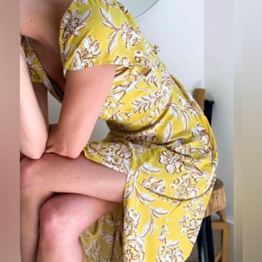 2/$25 ORB Yellow Floral Flutter Sleeve Dress